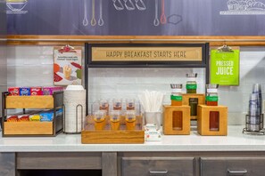 Petit déjeuner buffet compris tous les jours