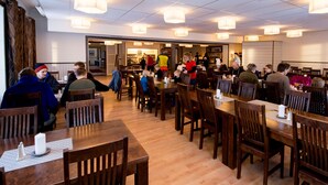 Breakfast, lunch and dinner served  - Svanstein Lodge (Svanstein)