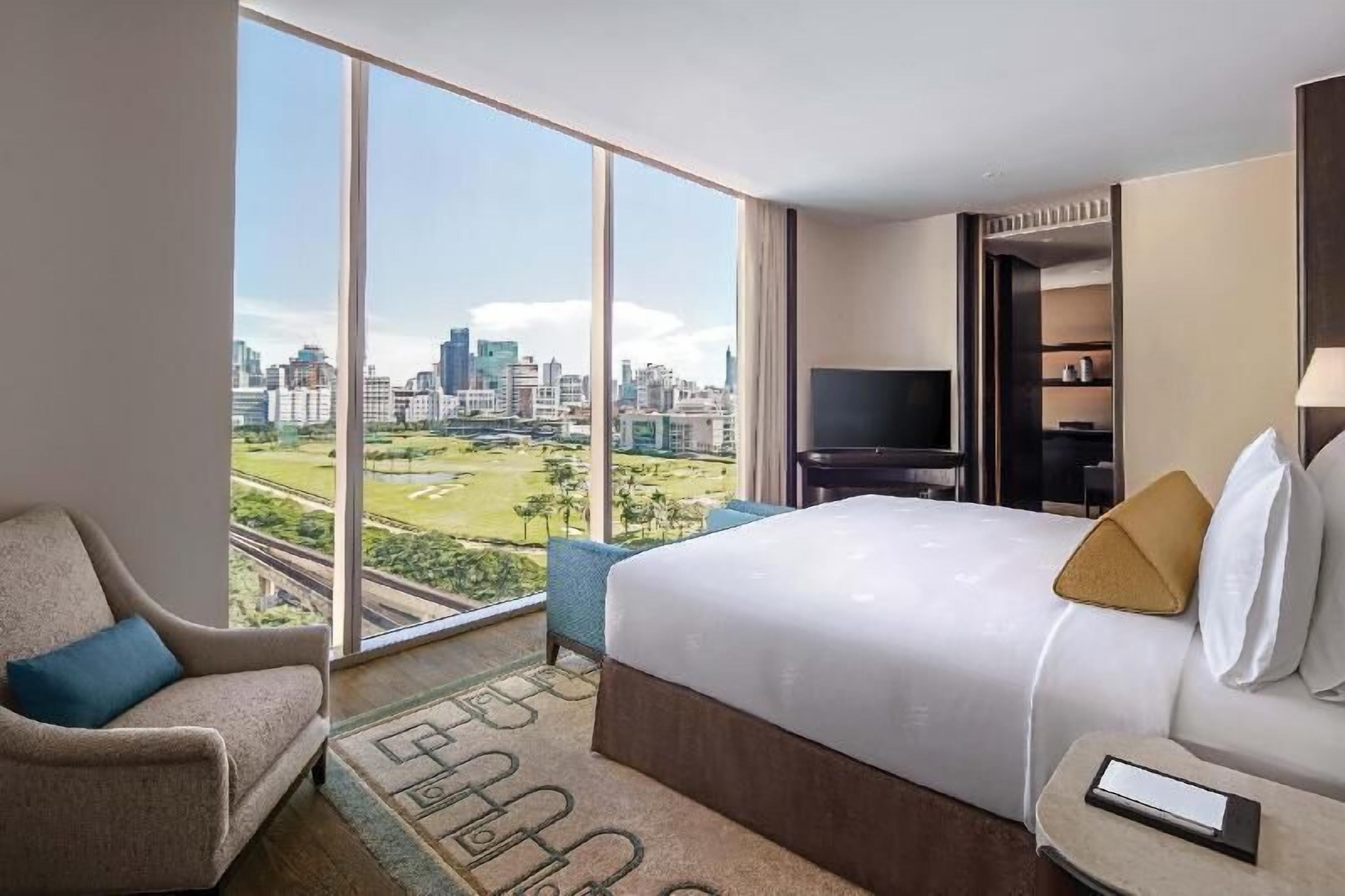 Ropa de cama de alta calidad, minibar, caja fuerte