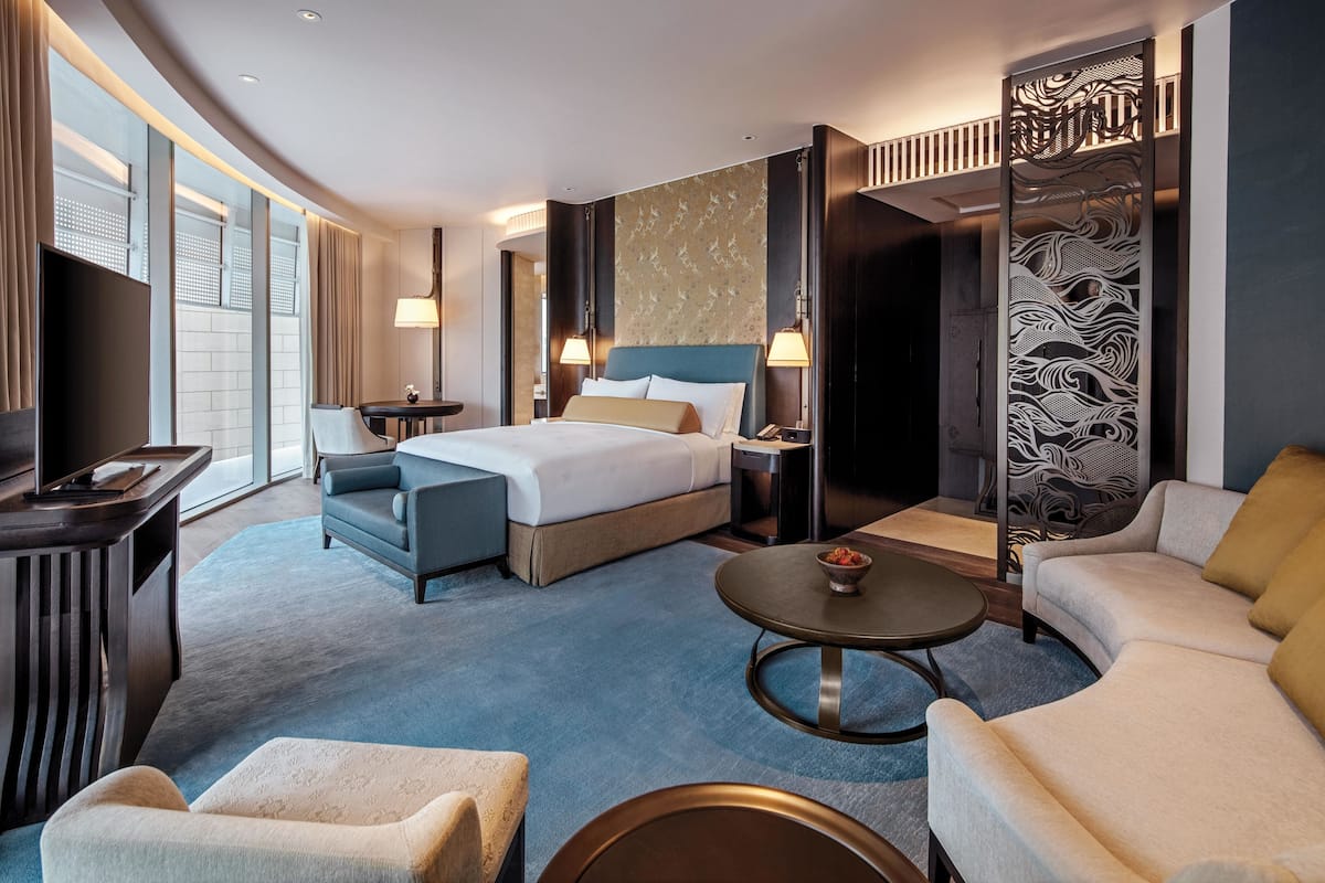 deluxe suite, 1 king bed | view from room