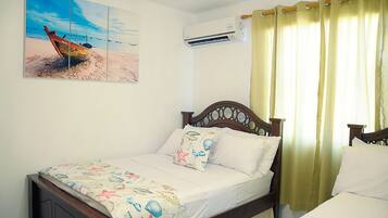 Nhà, 3 phòng ngủ | 3 phòng ngủ, bàn, bàn ủi/dụng cụ ủi quần áo