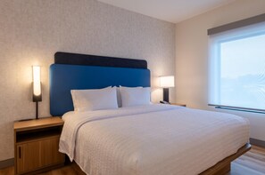 Room - Hampton Inn & Suites Boston/Stoughton (Stoughton)