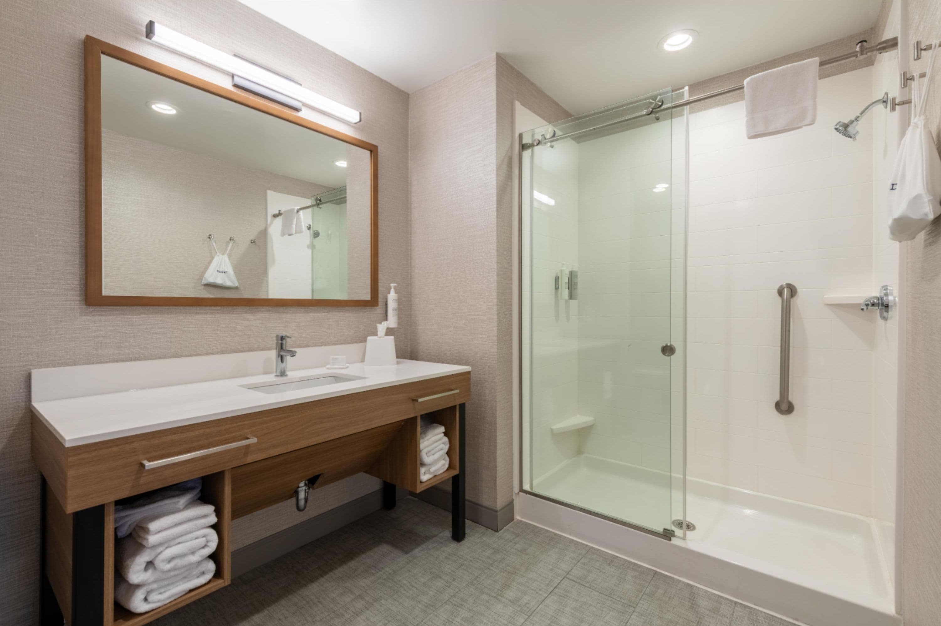 Bathroom shower
