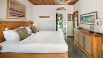 Chambre, 1 trÚs grand lit | Coffres-forts dans les chambres, décoration personnalisée