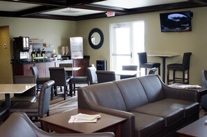 Free daily self-serve breakfast