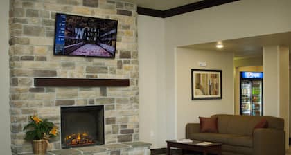 Cobblestone Inn & Suites – Soda Springs