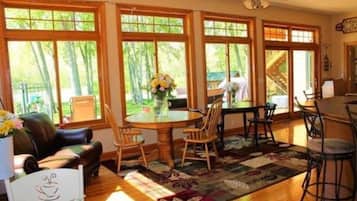 Free daily full breakfast