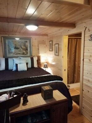 Rom, privat bad (Cabin #2 African Room) | Sengetøy i egyptisk bomull og sengetøy av topp kvalitet