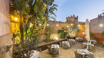 Spécialités Cuisine méditerranéenne