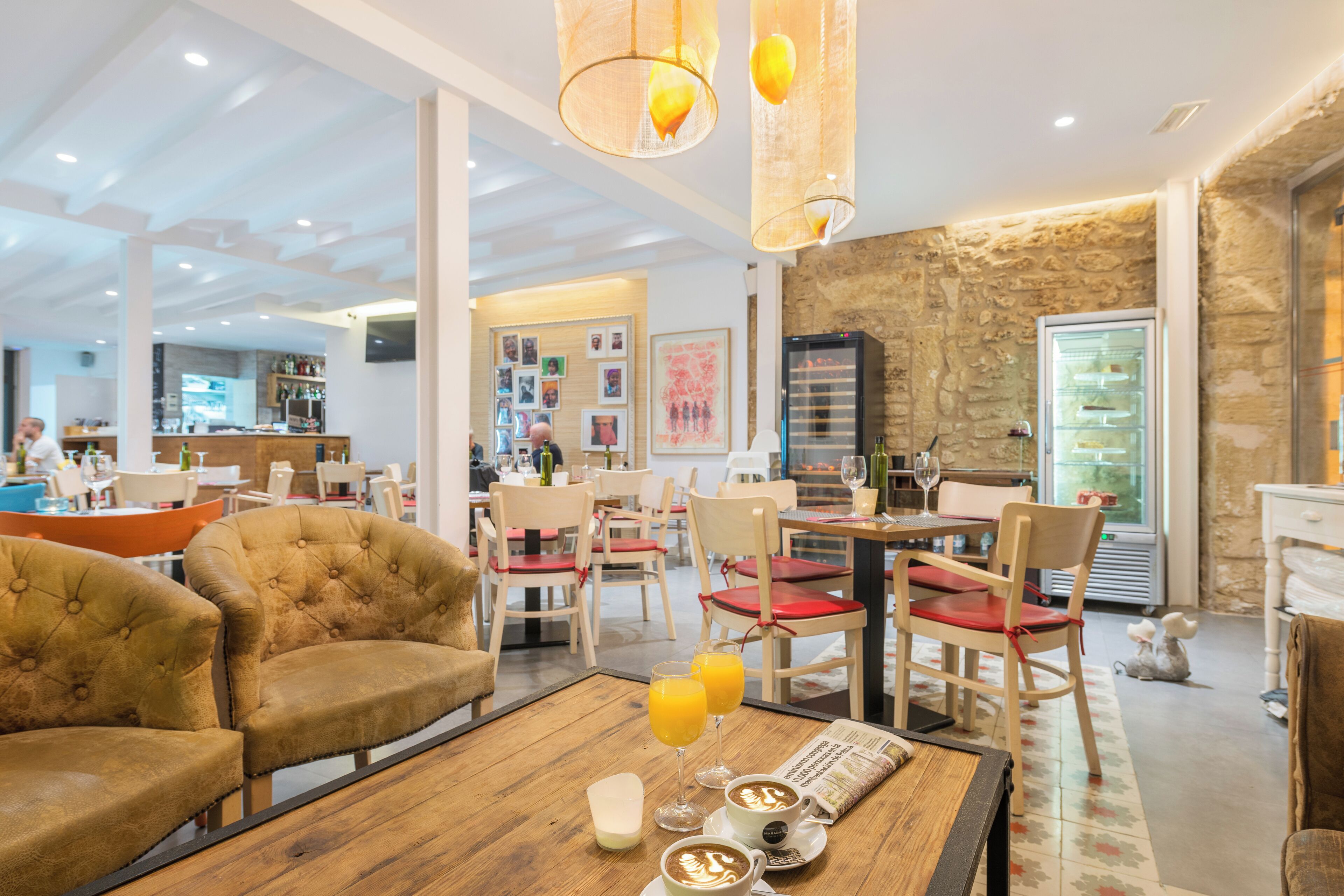 Breakfast, lunch, dinner served; Mediterranean cuisine 