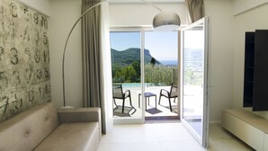 Ảnh chưa phân loại, 3 trong số 37 ảnh, nút