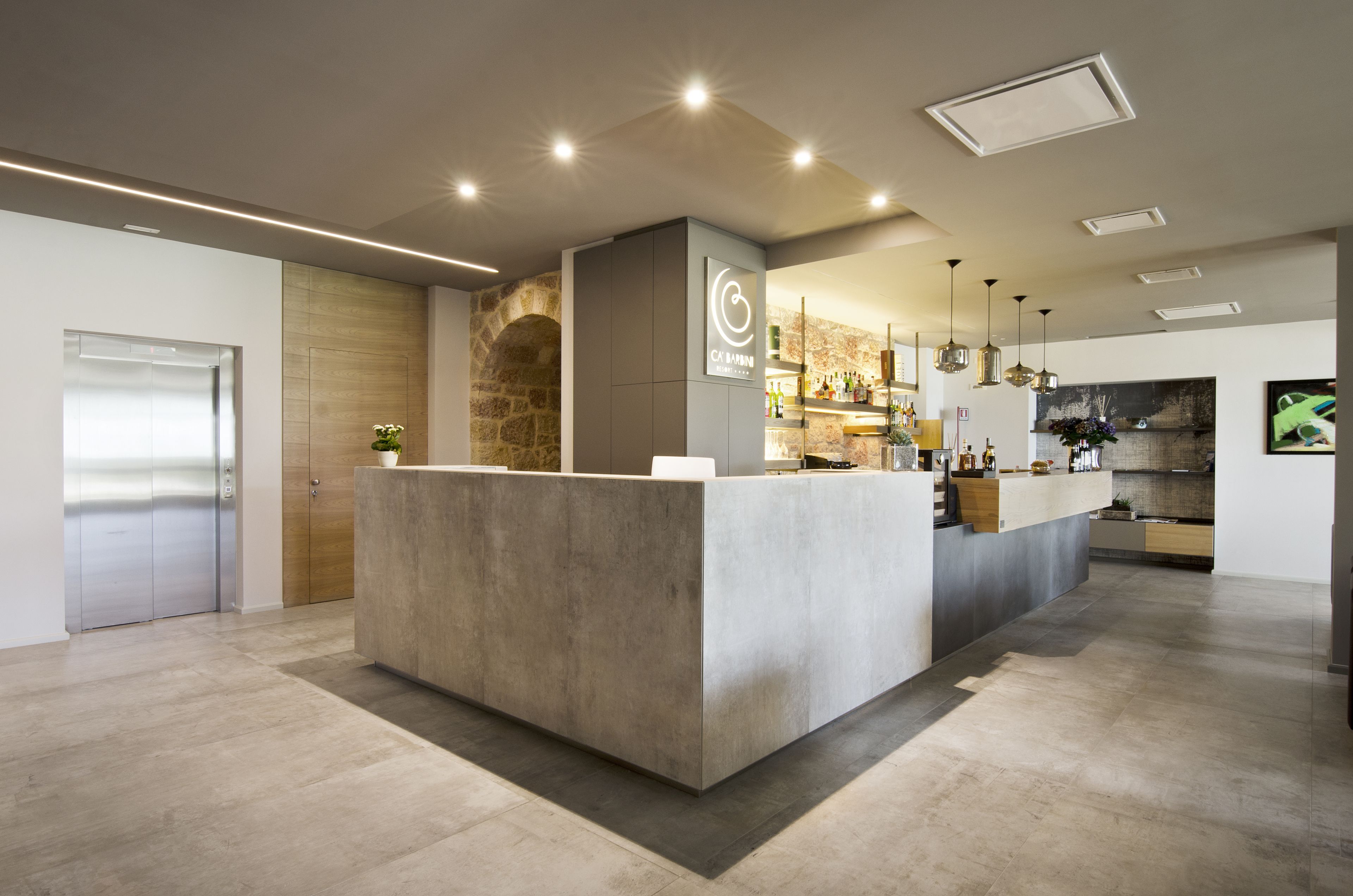 daily continental breakfast (eur 15 per person)