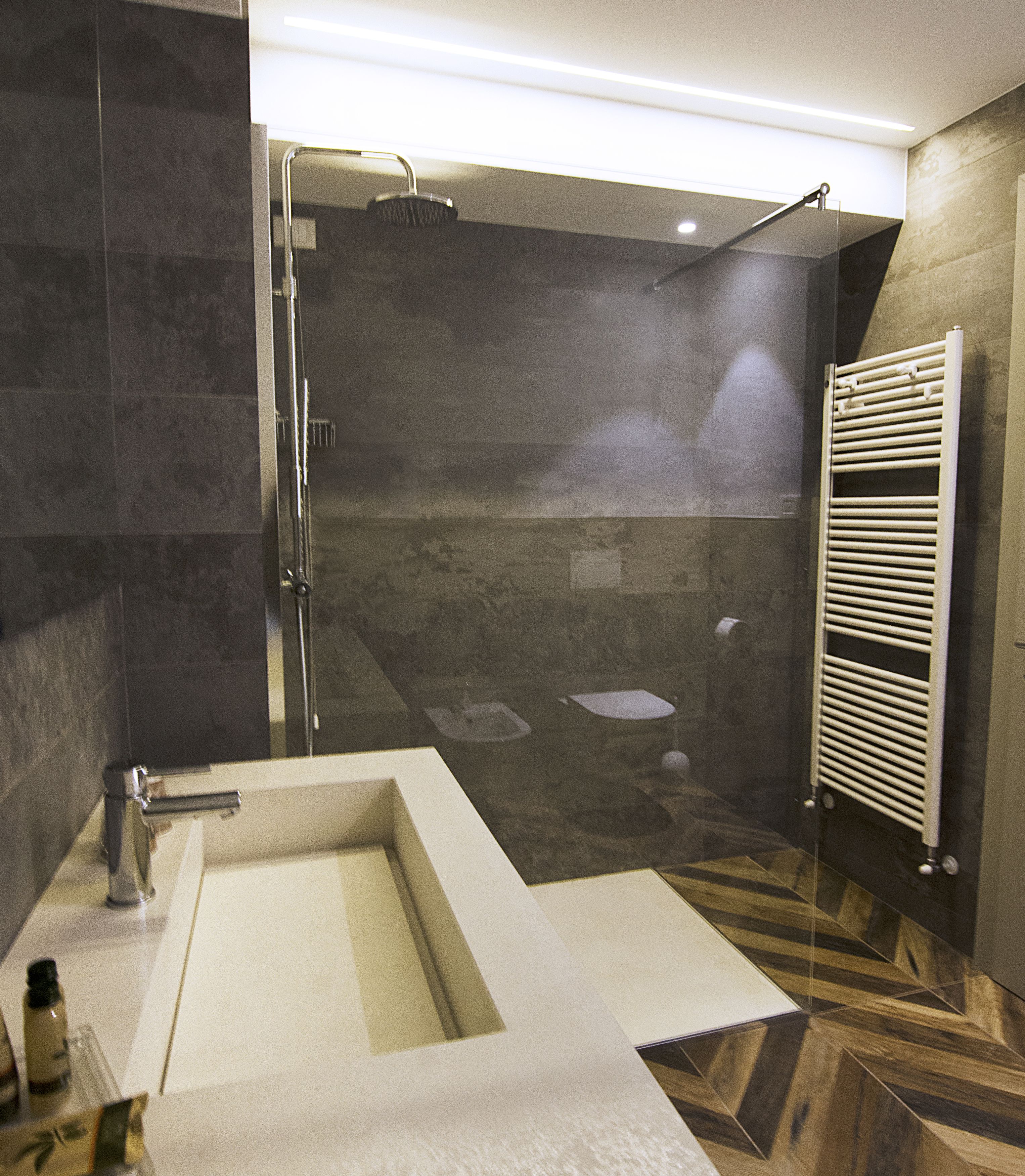 shower, free toiletries, hair dryer, bathrobes