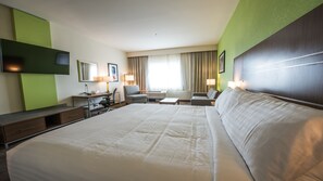 Standard Room - Holiday Inn Express & Suites-Dripping Springs - Austin Area by IHG (Dripping Springs)