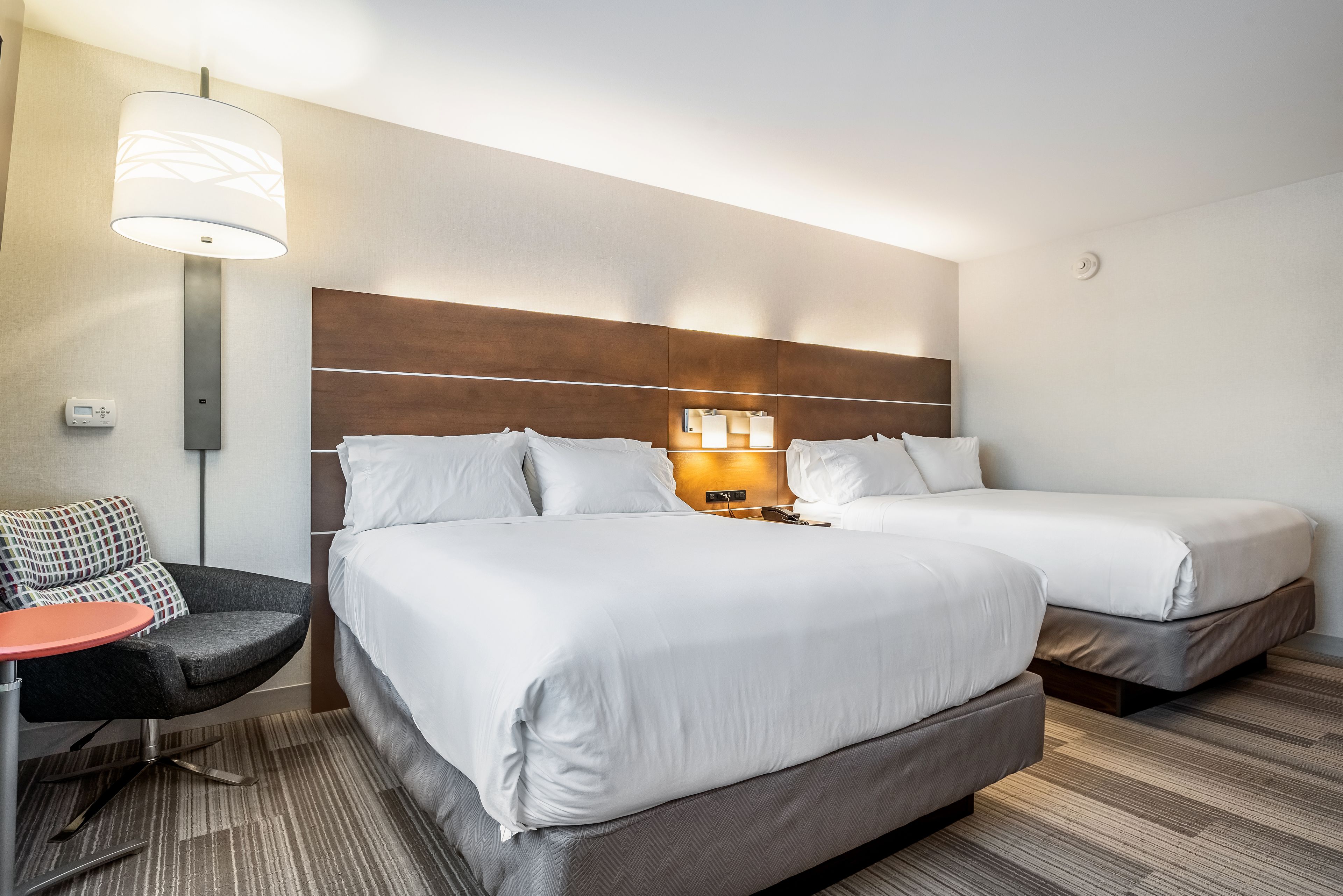 in-room safe, desk, laptop workspace, blackout curtains