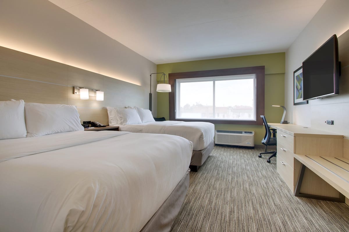 In-room safe, desk, blackout drapes, soundproofing