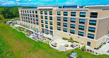 Holiday Inn Express and Suites-Elizabethtown North by IHG