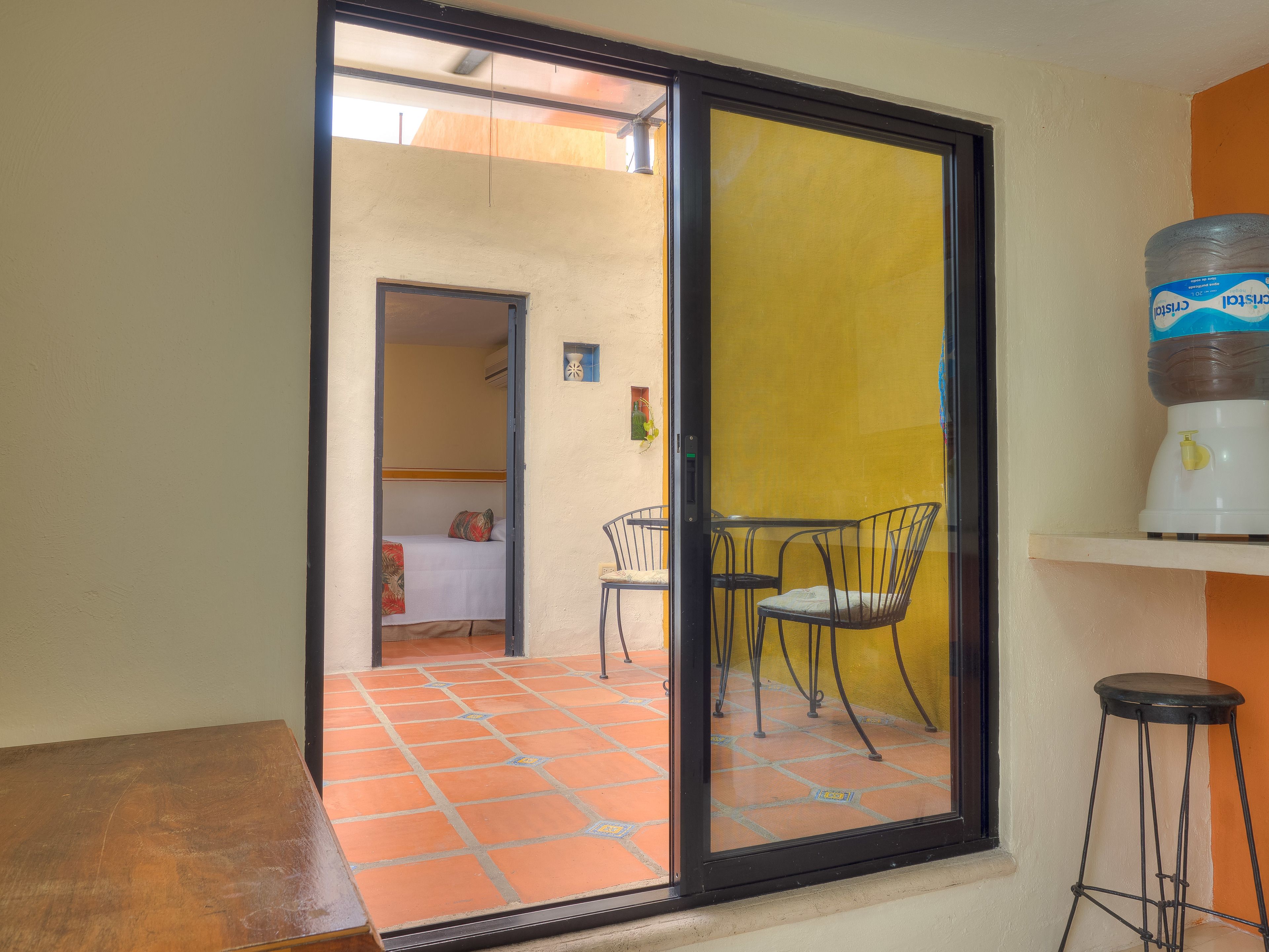 el nido | terrace/patio