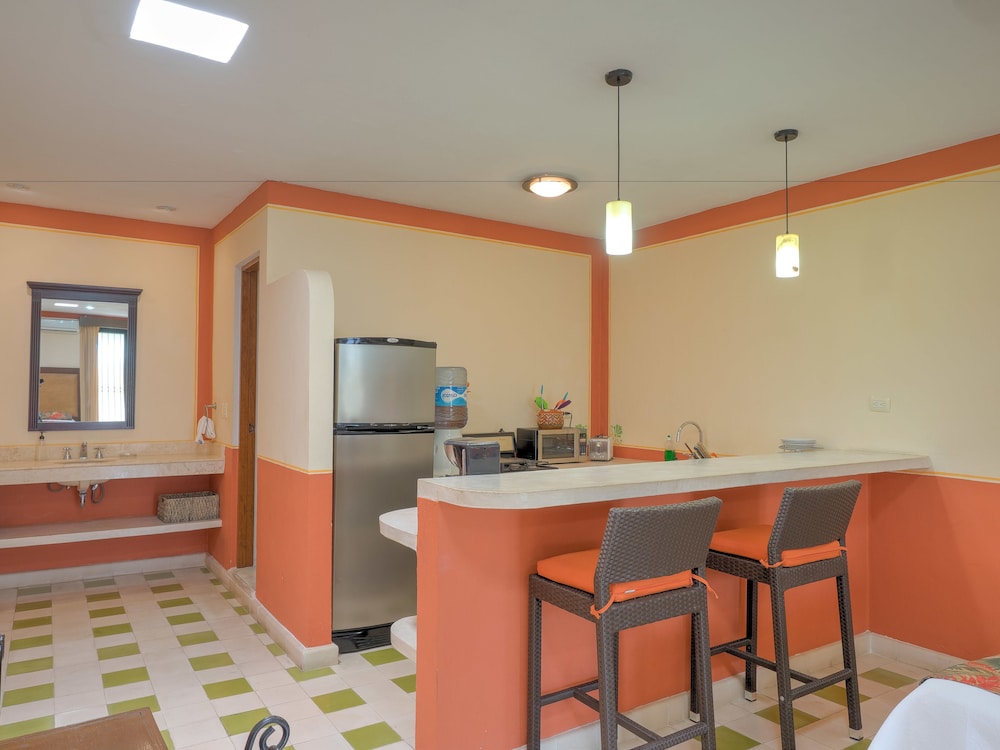 Luz En Yucatan by null