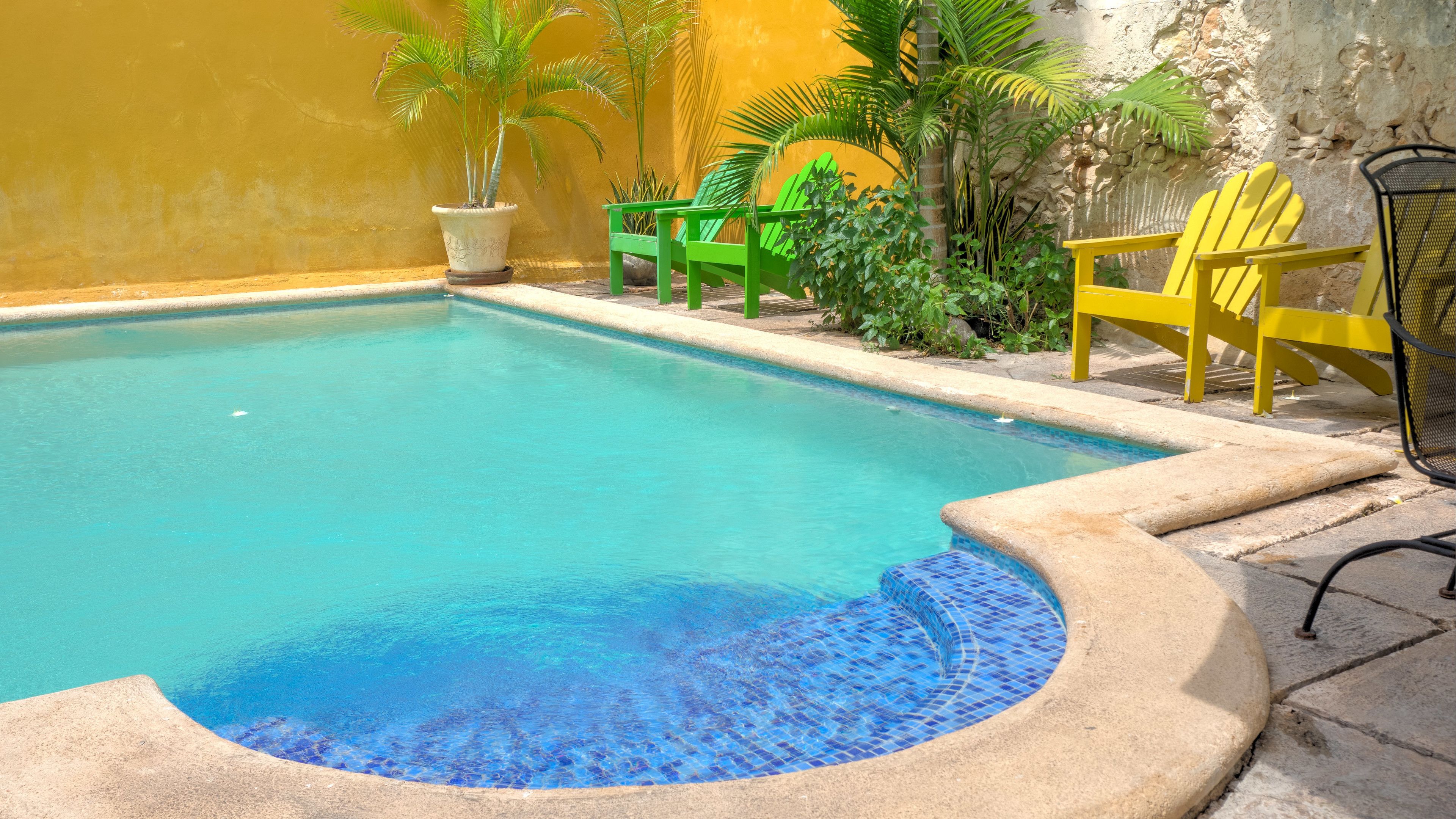 outdoor pool, pool loungers