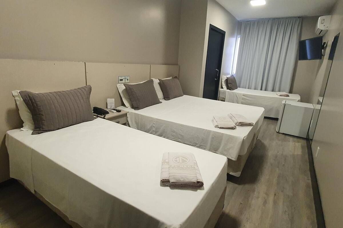 Minibar, desk, blackout drapes, WiFi (free)
