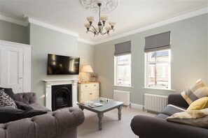 Townhome, 3 Bedrooms | Living room - 13 Claremont Terrace (York)