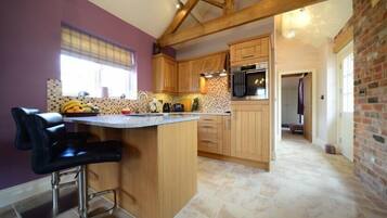 Cottage, 1 Bedroom (Cosy ) | Private kitchen