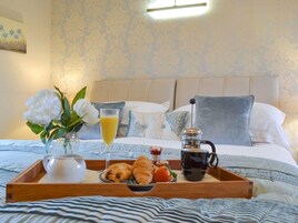 村舍, 1 间卧室 (Owl) | 高档床上用品、特色装修、特色家居、熨斗/熨衣板