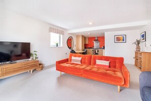 Apartment, 2 Bedrooms, River View | Living area - 20 John Walker House (York)
