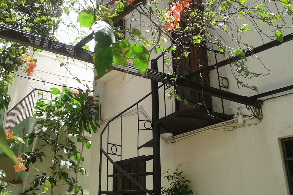 Villa Gascue Guest Apartments