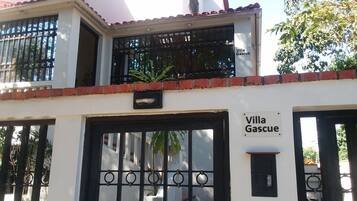 Entrada de la propiedad