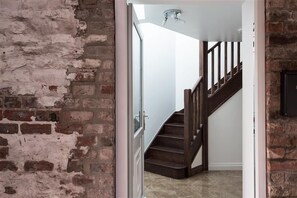 獨棟房屋, 2 間臥室 (3 bathrooms ) | 起居區 | 平面電視