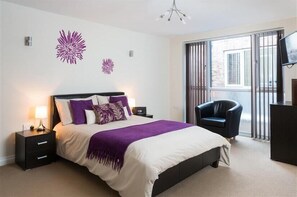 2 bedrooms, premium bedding, in-room safe, soundproofing