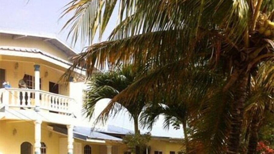 Sunrise Getaway Apartments