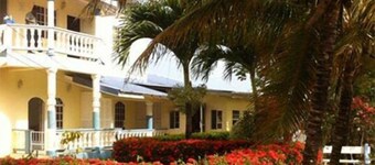 Sunrise Getaway Apartments