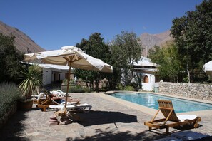 Seasonal outdoor pool