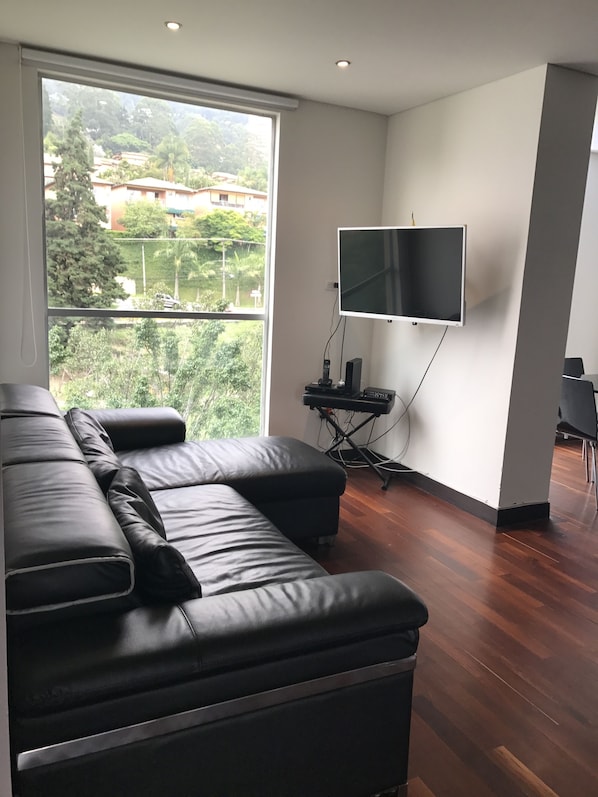 TV màn hình phẳng