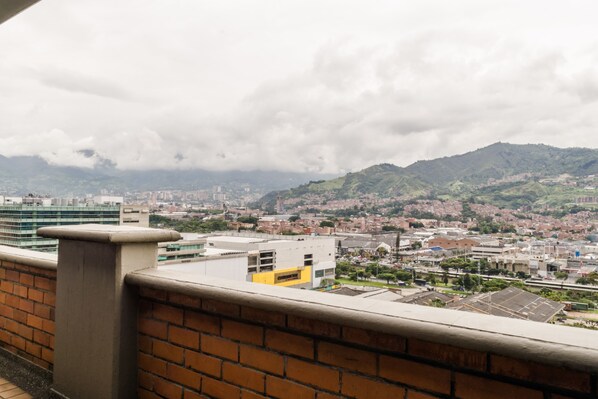 Apartamento, várias camas, para não fumantes | Sacada