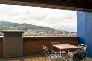 Apartamento, várias camas, para não fumantes | Terraço/pátio