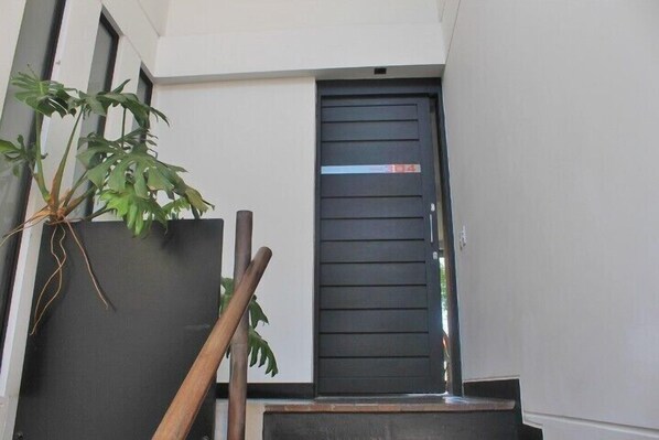 Entrada de la propiedad