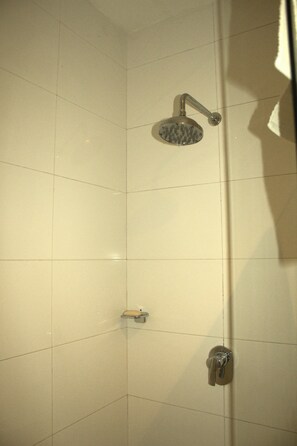 Apartment, 1 Bedroom | Bathroom shower - Virrey Loft 2 By Nomad Guru (Bogotá)