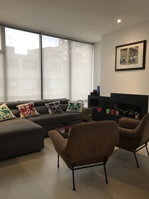 Apartment, 1 Bedroom | Living area