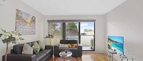 Télévision à écran plat de 50 pouces avec chaînes numériques, télévision