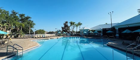 Beheizter Pool