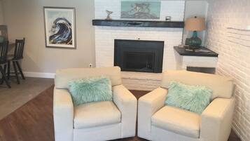 Smart TV, fireplace, DVD player, video library