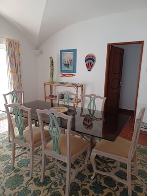 Business centre - Villa AL BAHR - Luxury House, Ocean Views, Air Conditioning, Wifi, (Heated) Pool (Carvoeiro)