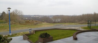 On top of the highest dune on the Belgian coast with panoramic view, free wifi
