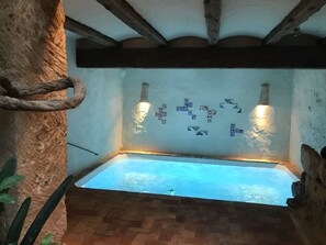 Innenpool, Außenpool