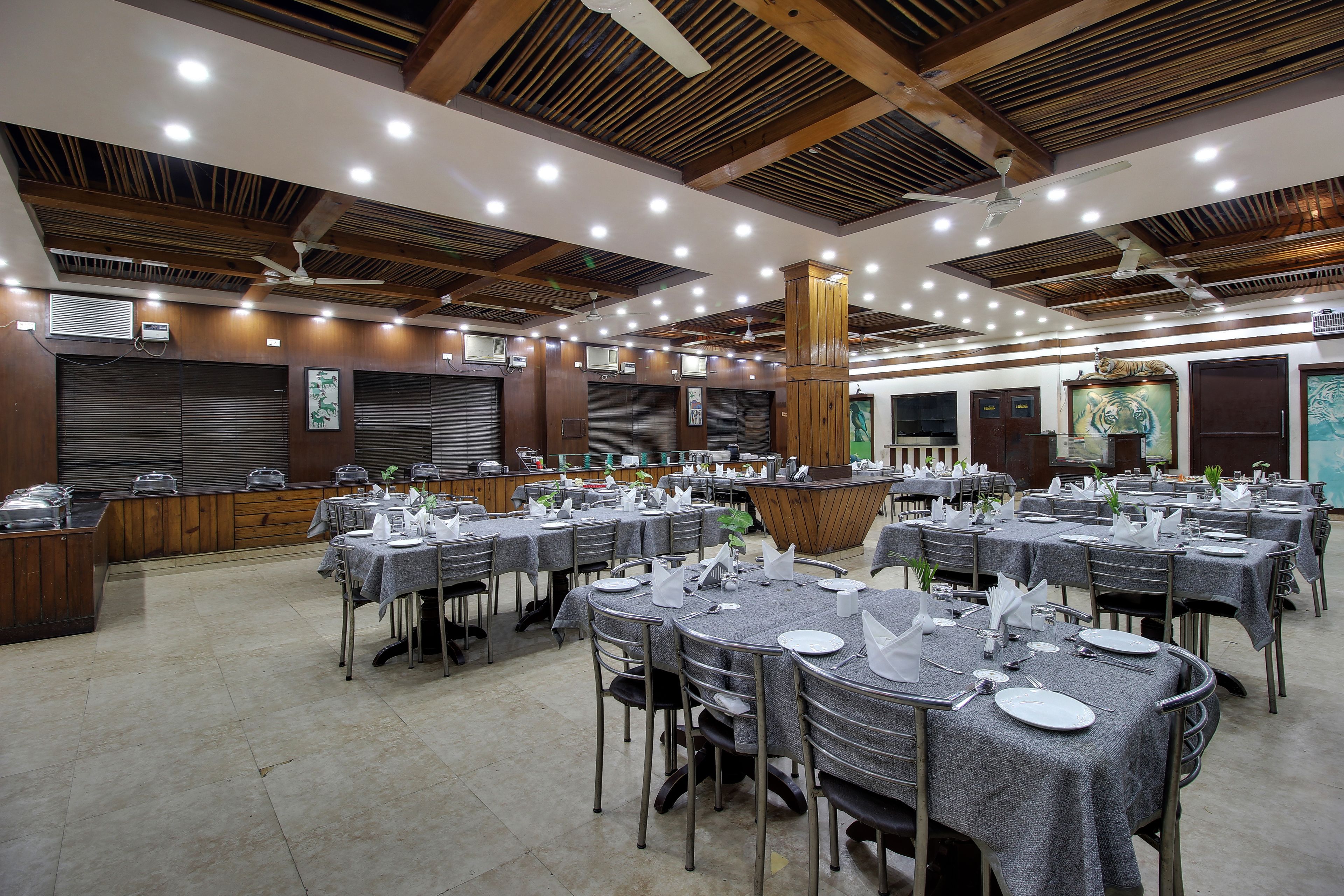 Food court