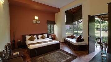 Cottage | Seprai premium, minibar, brankas, dan meja kerja